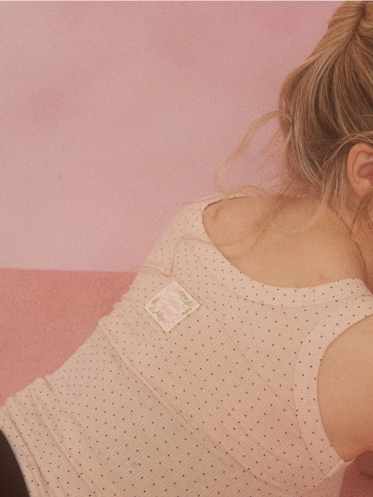 스웻스윗(SWEATSWEET) DOT RIBBON SLEEVELESS TOP - PINK