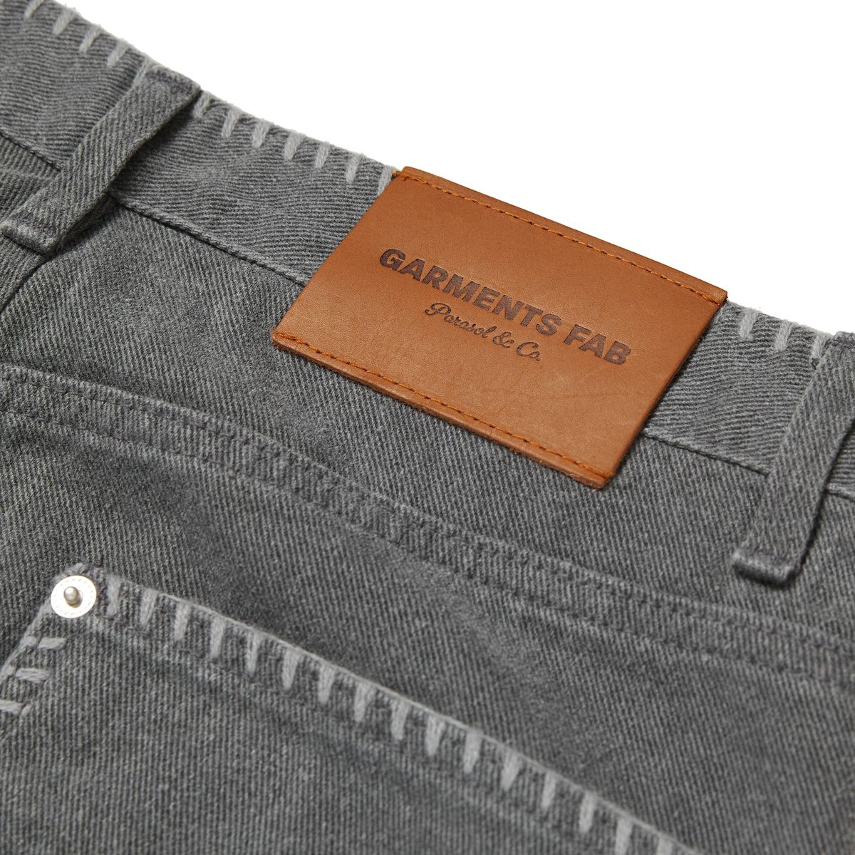 가먼츠팹(GARMENTS FAB) Blanket Stitch Pigment Carpenter Pants (CHARCOAL)