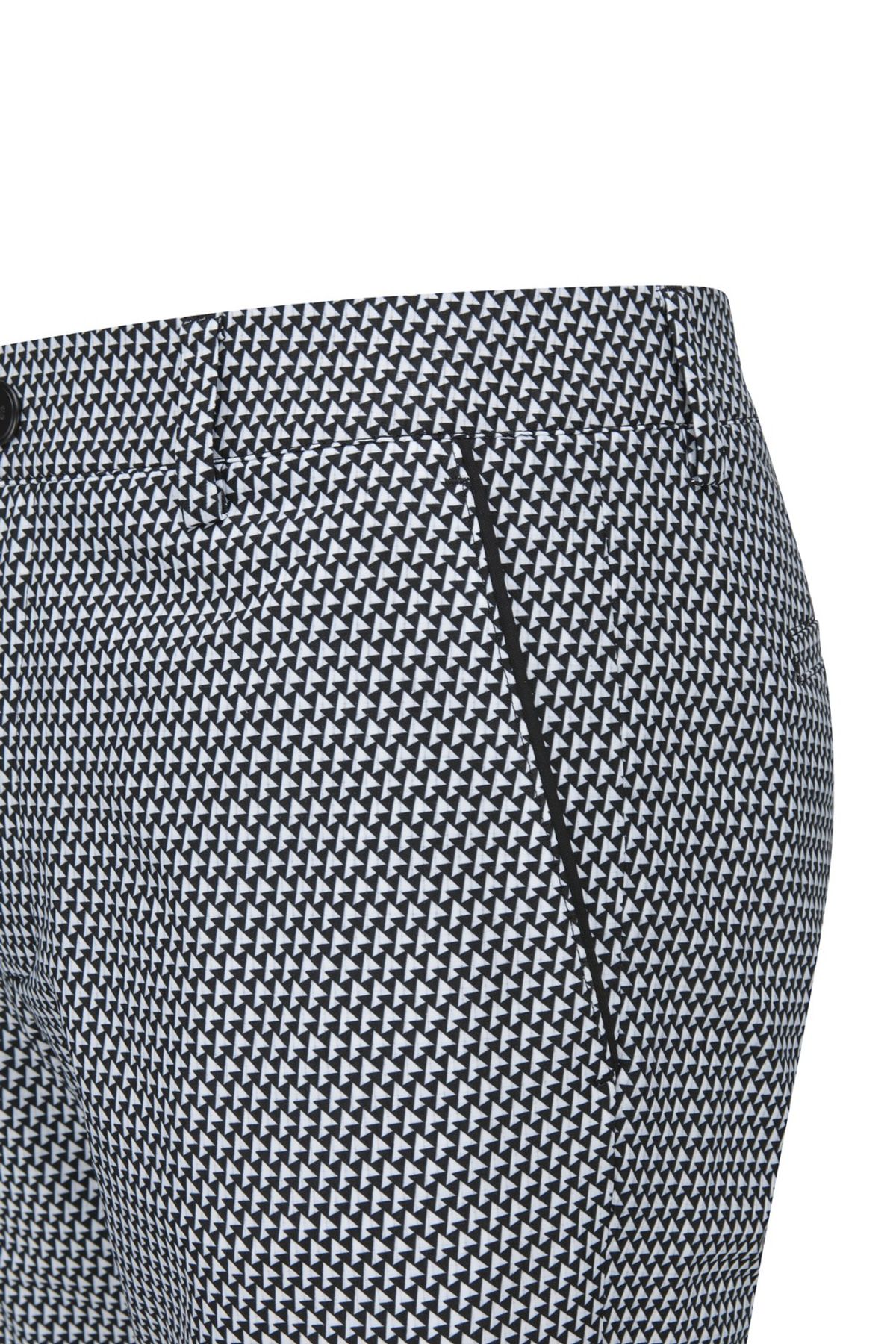 왁(WAAC) Men Patterned Air hole Pants_WMPNM25221BKX
