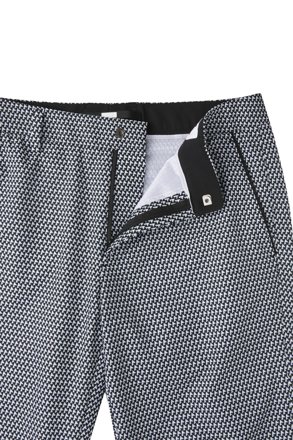 왁(WAAC) Men Patterned Air hole Pants_WMPNM25221BKX