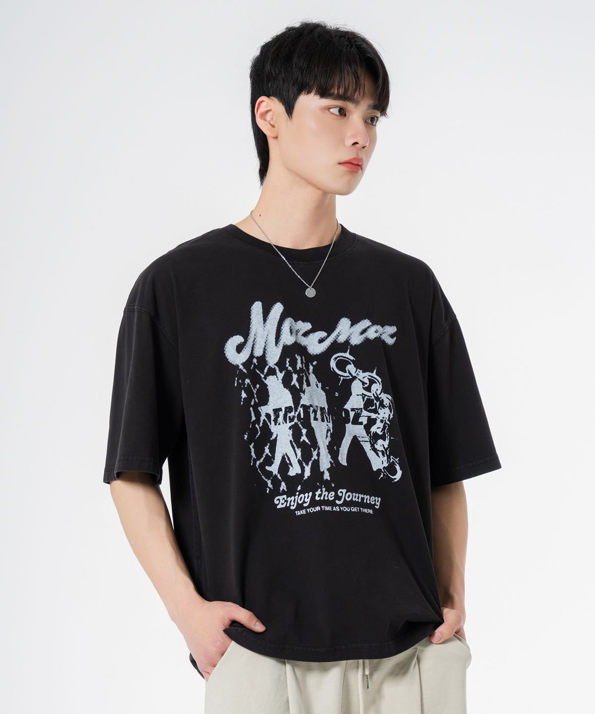 모즈모즈(MOZMOZ) [SET] 피그먼트+그래픽 락붐온 오버핏 반팔티셔츠