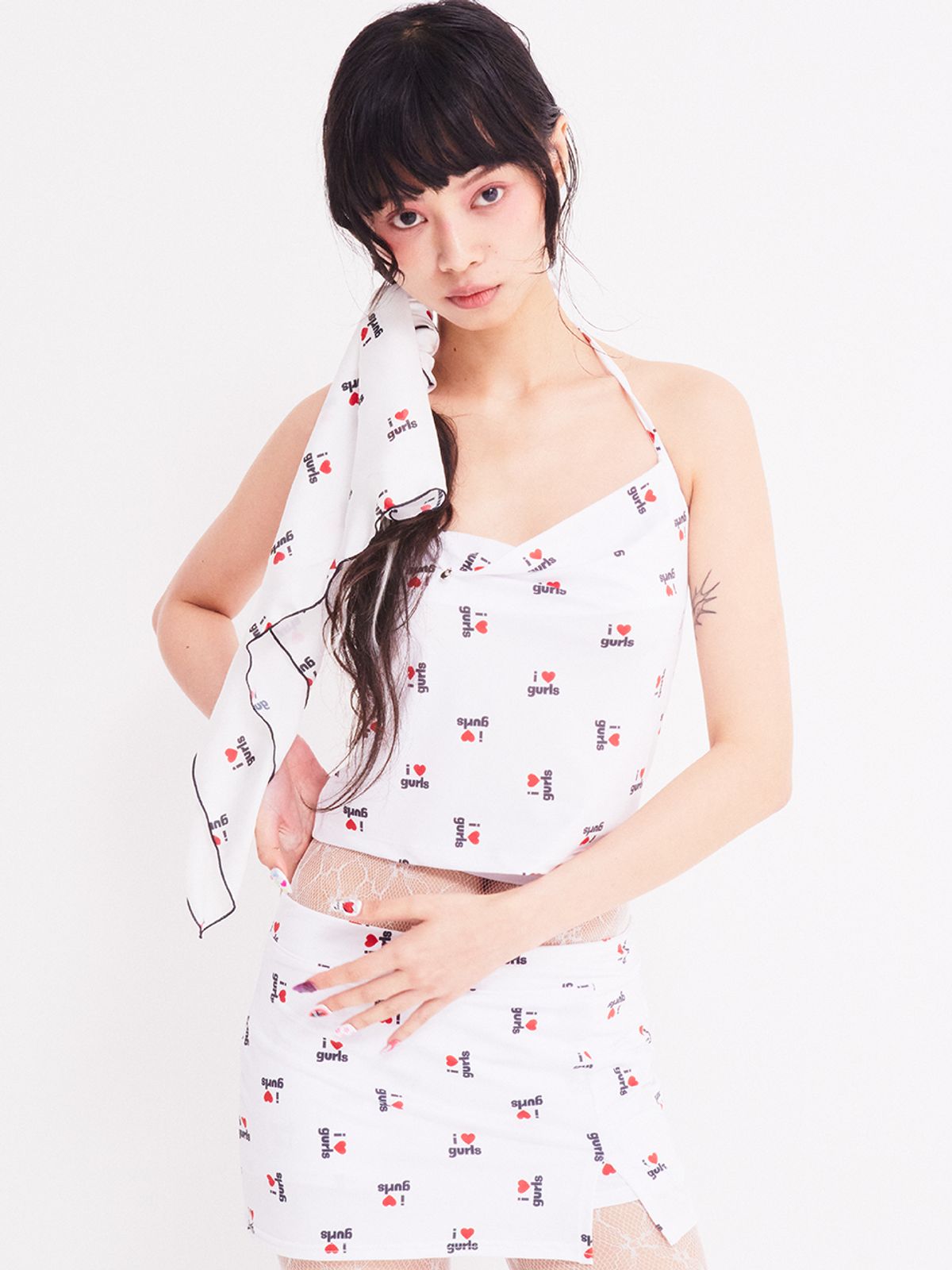 에즈이프 캘리(ASIF CALIE) LOVE GURLS GRAPHIC SHORT SKIRT-PANTS WHITE