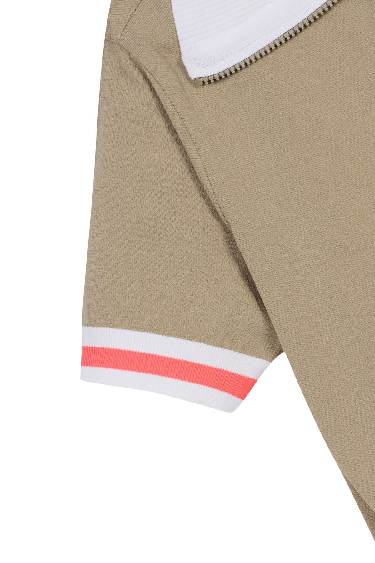 왁(WAAC) Women Big Collar SS Half Zip Sweater_WWWAM25204BEX