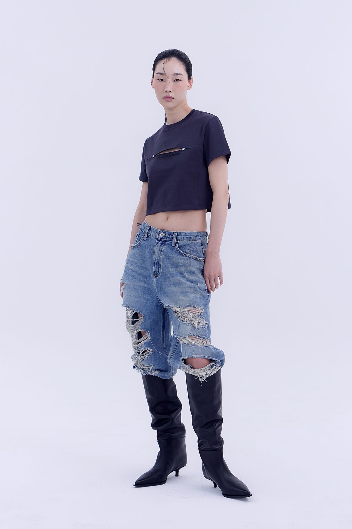 노 엑스트라 터치(NO EXTRA TOUCH) Lip Top (charcoal) / 25SPTS004CH