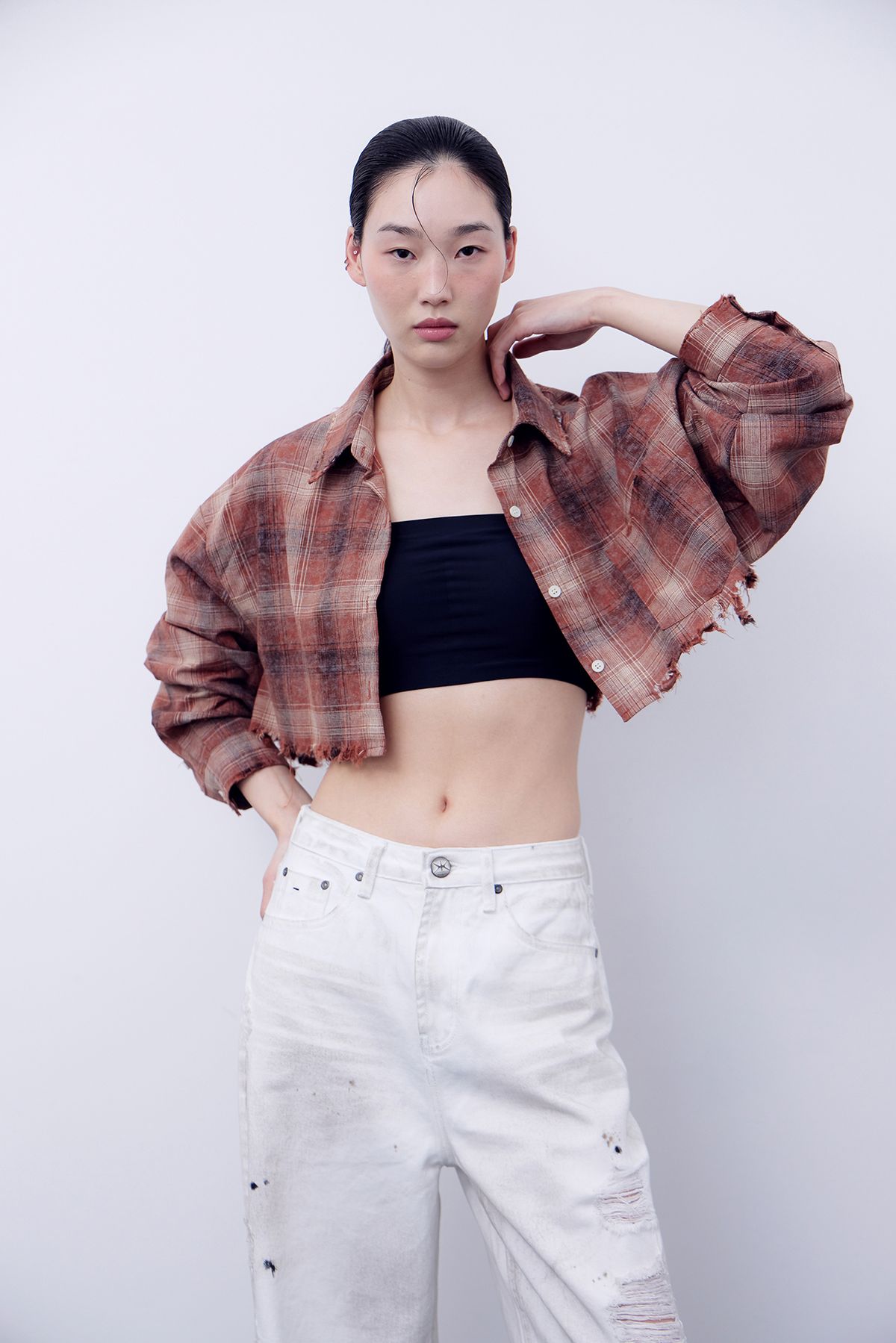 노 엑스트라 터치(NO EXTRA TOUCH) Check Crop Shirts (brown) / 25SPSH001BR