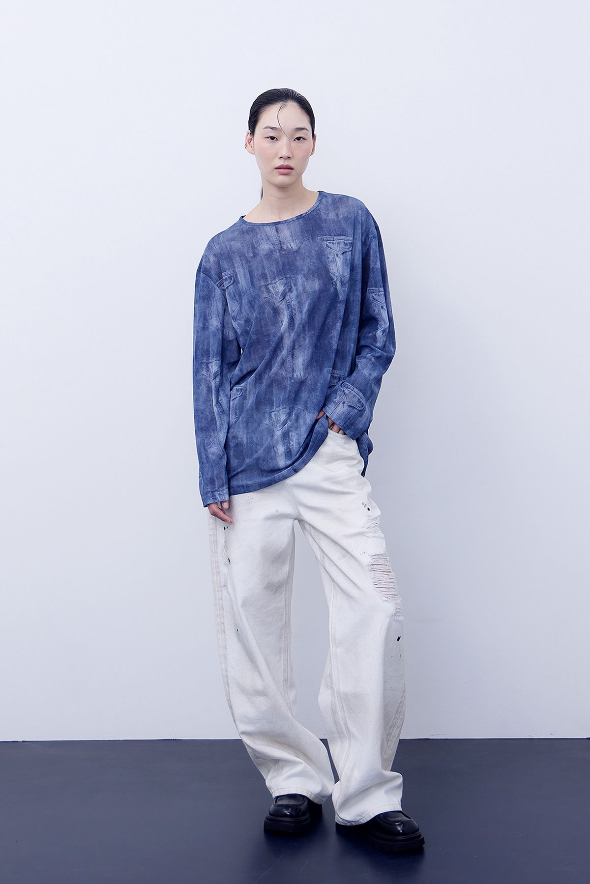 노 엑스트라 터치(NO EXTRA TOUCH) Denim Printed Mash T-shirts (blue) / 25SPTS005BL