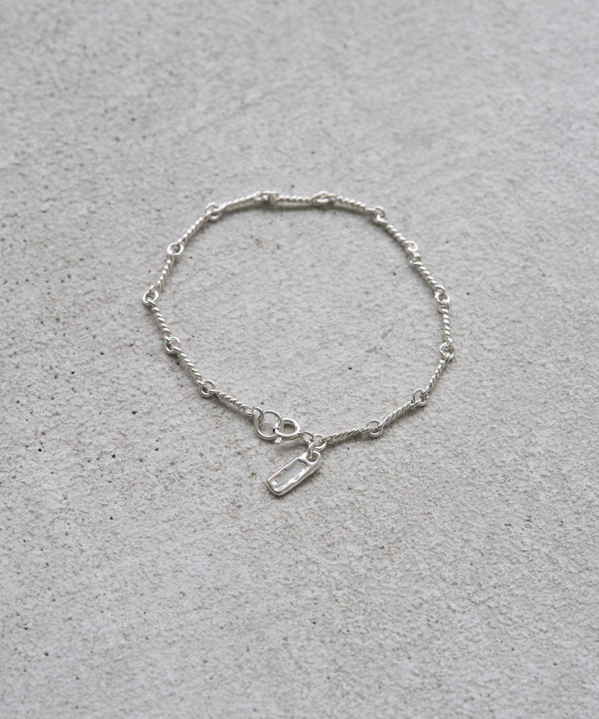 투쉐이드(TOUCHÉD) PEBBLE BRACELET 04