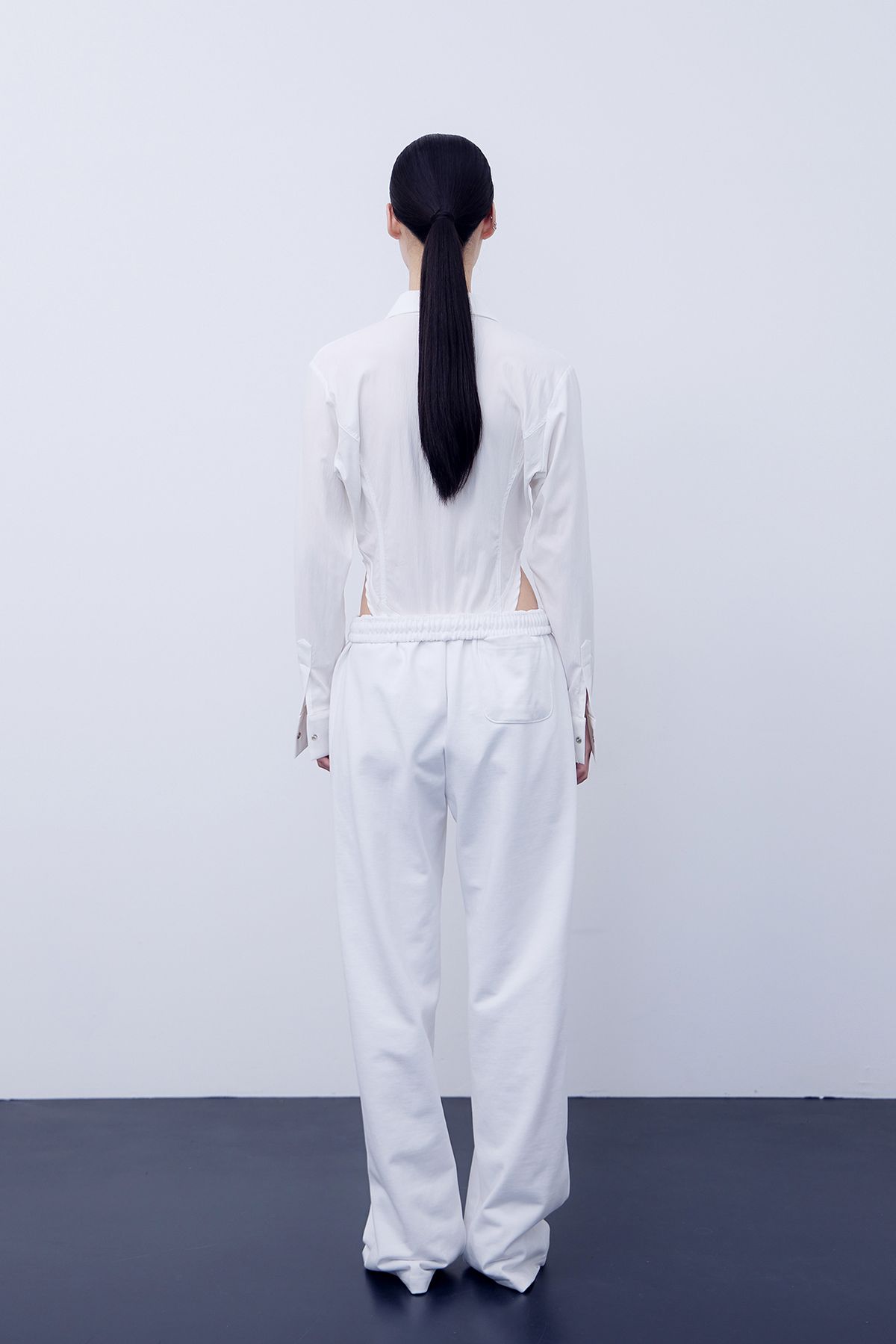 노 엑스트라 터치(NO EXTRA TOUCH) Easy Sweat Pants (white) / 25SPPT007WH