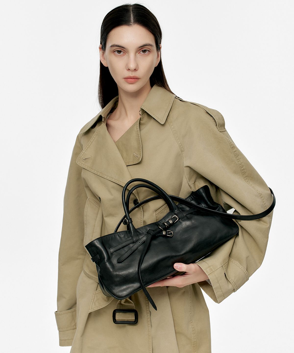 마지셔우드(MARGESHERWOOD) GRANDMA USED BAG_black pull-up