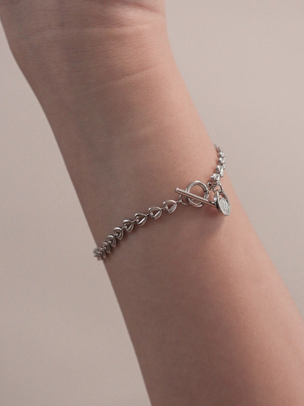 오우드스튜디오(OUDSTUDIO) 미니 하트 브레이슬릿