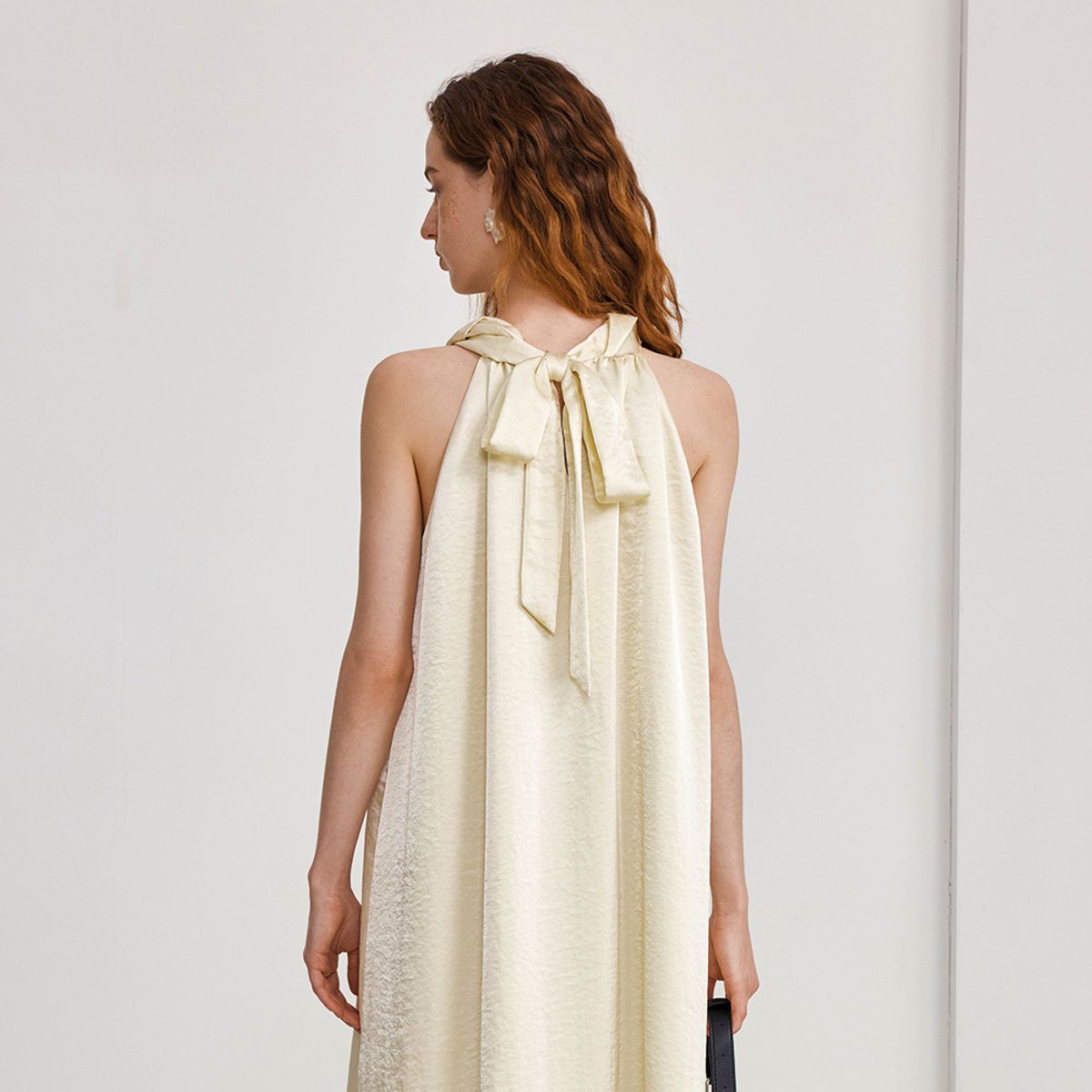 와이와이아이엠(YYIAM) YY_French sleeveless halterneck dress