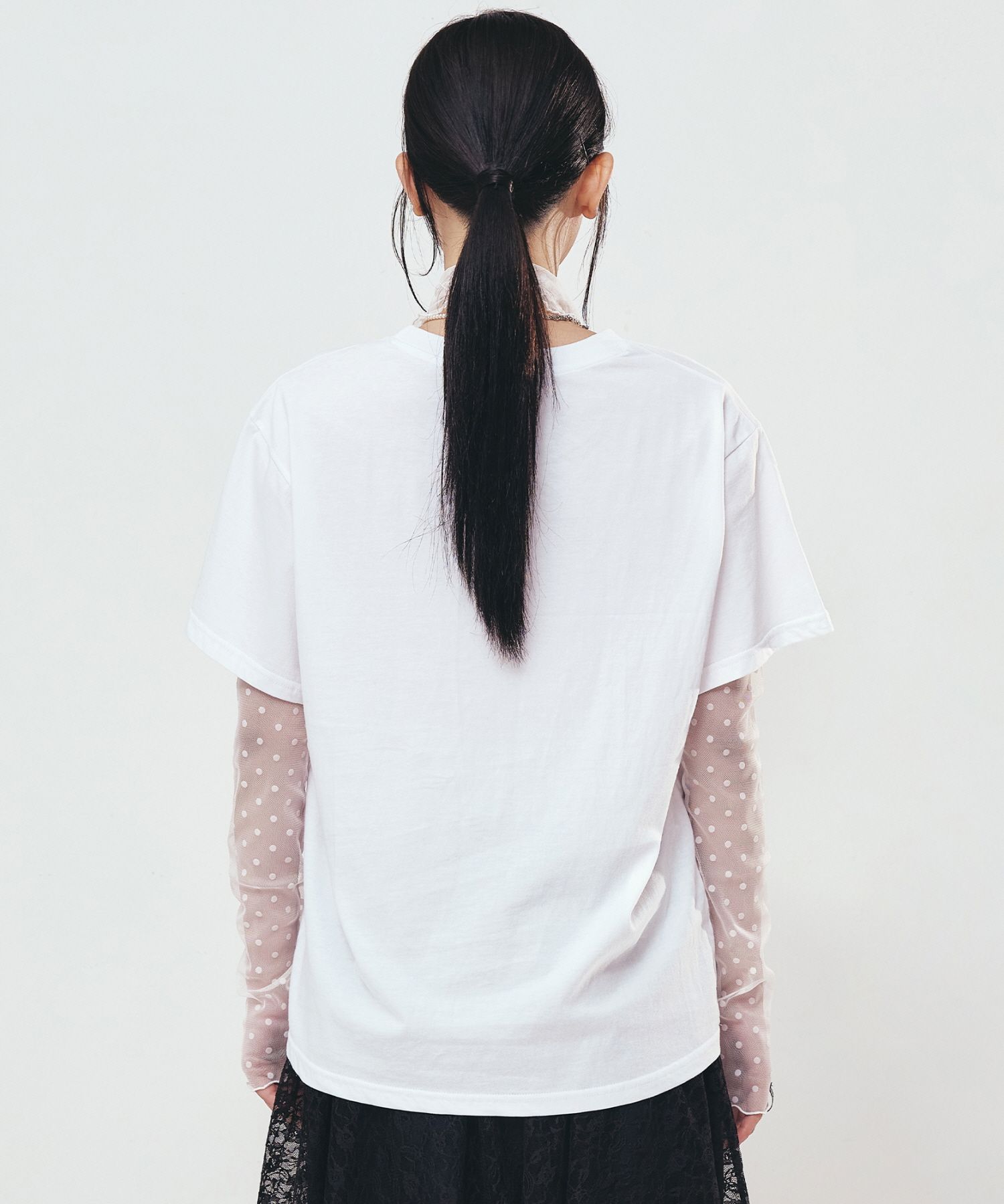 韓国 人気 ロゴTシャツ[NICK&NICOLE] BIG ROSE SLEEVE TOP MUSINSA公式 | NICK&NICOLE BIG ROSE SLEEVE TOP_WHITE BLACK