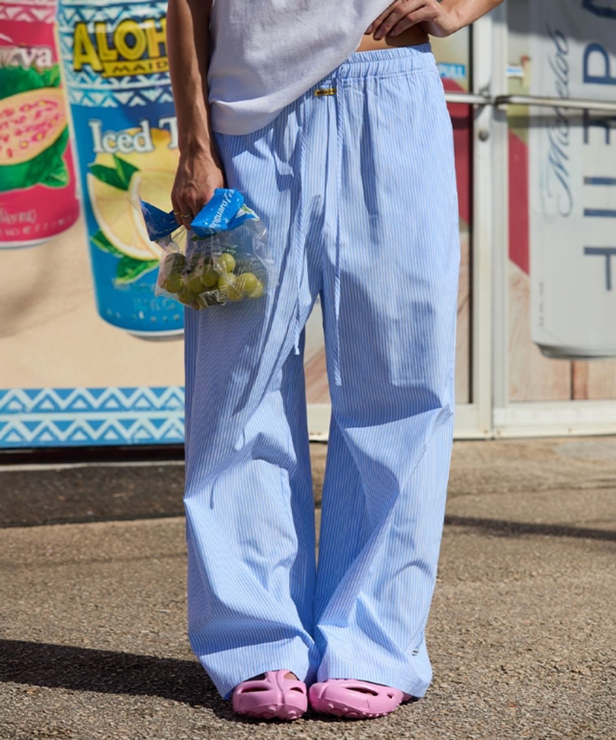 무드베러(MOODBETTER) STRIPE RELAX PANTS BLUE