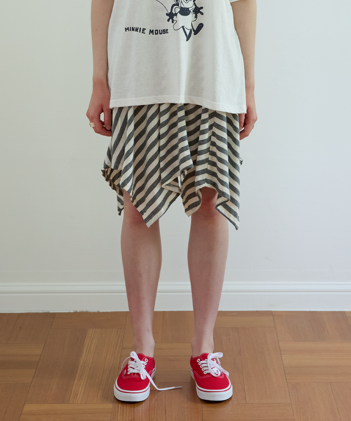 펀프롬펀(FUNFROMFUN) Stripy Unbalanced Skirt, Grey