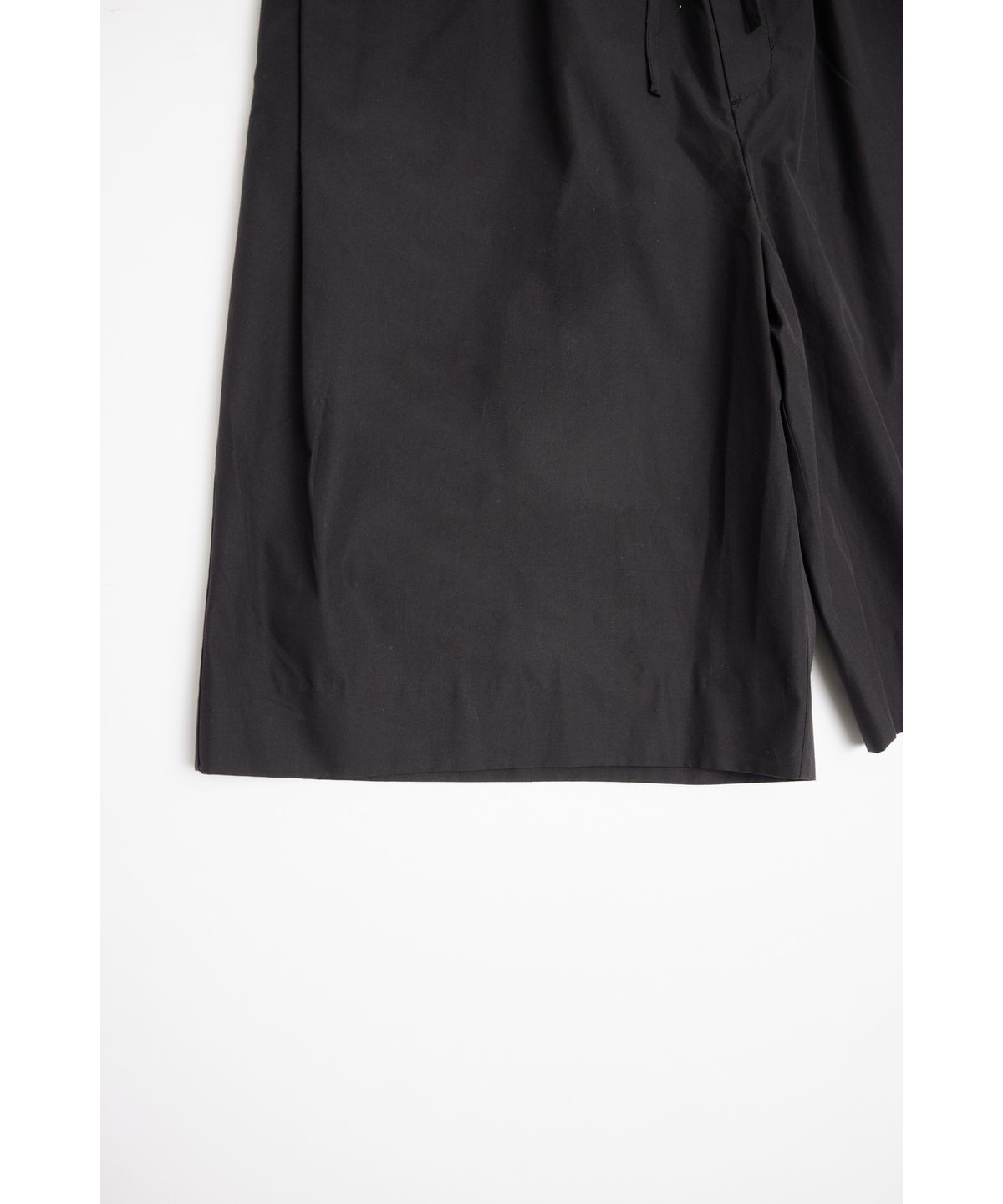 유스(YOUTH) Wide String Half Pants - Black