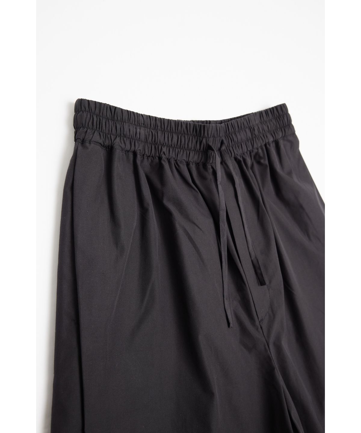 유스(YOUTH) Wide String Half Pants - Black