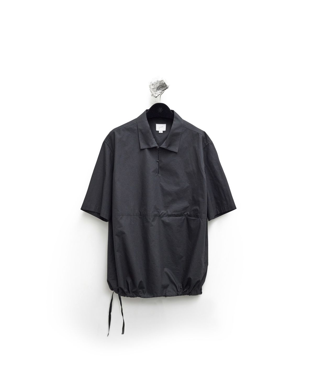 유스(YOUTH) Capri Half Shirt - Black