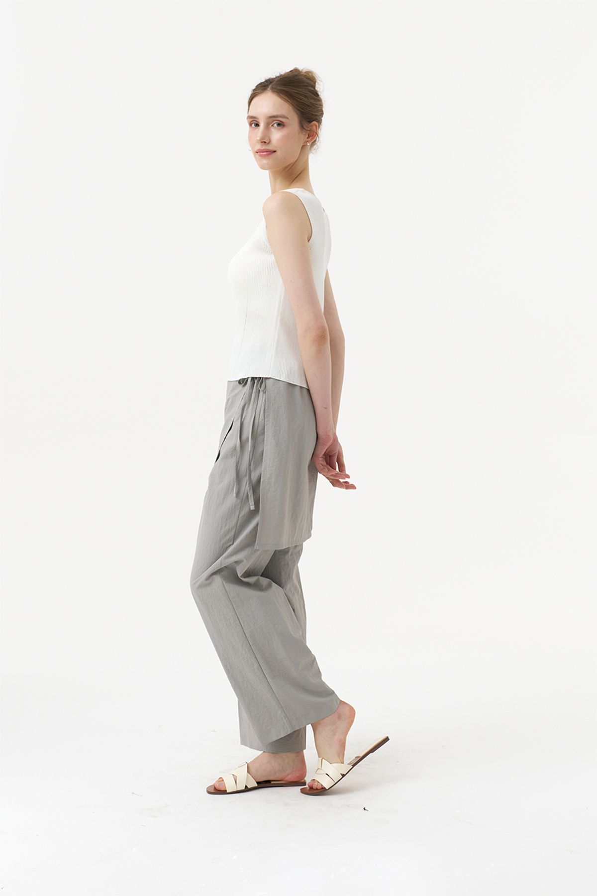 아코디코(ACODICO) Ribbed Linen Sleeveless Top