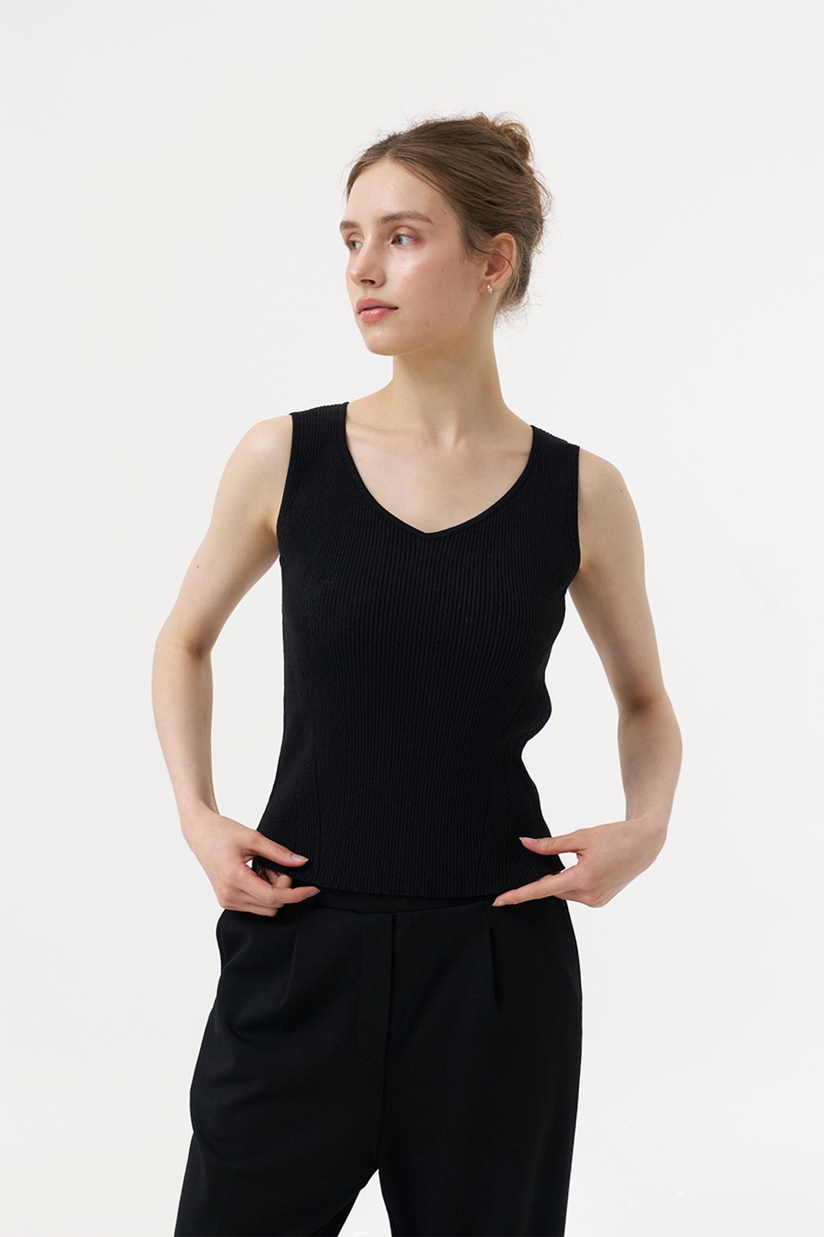 아코디코(ACODICO) Ribbed Linen Sleeveless Top