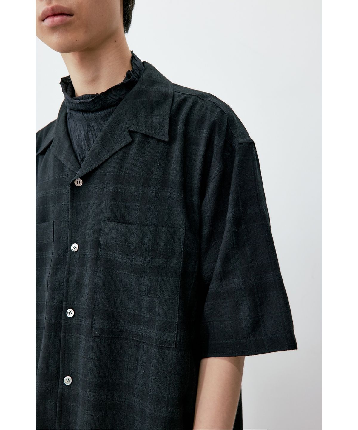 유스(YOUTH) Convertible Collar Half Shirt - Black Check
