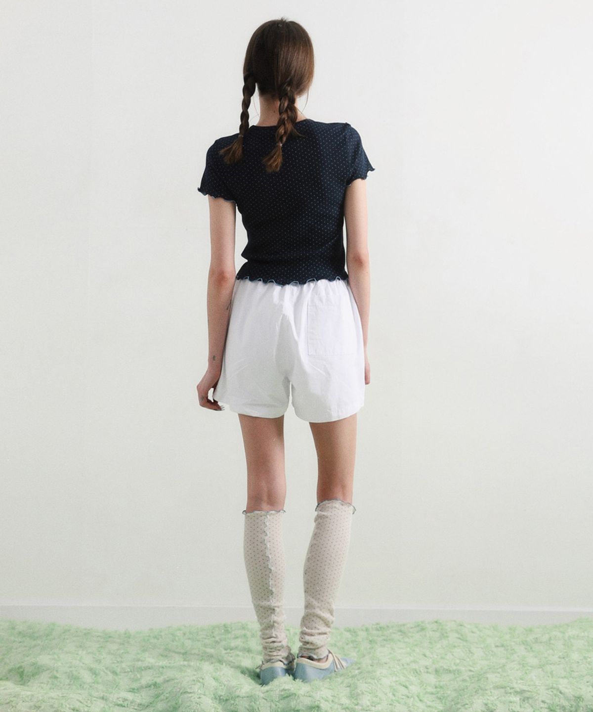 배드블루(BADBLUE) Sheer Dot Buttons Baby Tee Navy