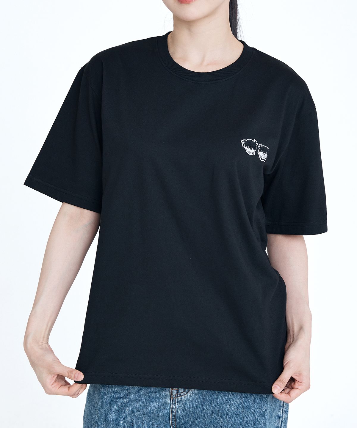 댄꼼마(DANCOMMA) 명탐정 코난 코난&남도일 자수 반팔 티셔츠