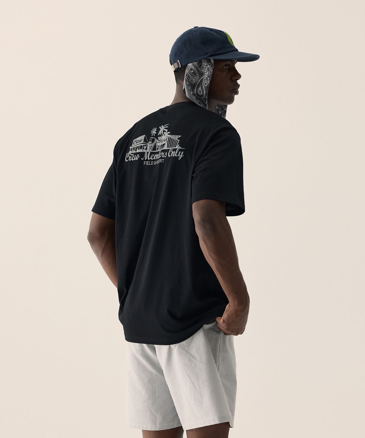 크루멤버스온리(CREW MEMBERS ONLY) RESORT BACK LOGO TS BLACK