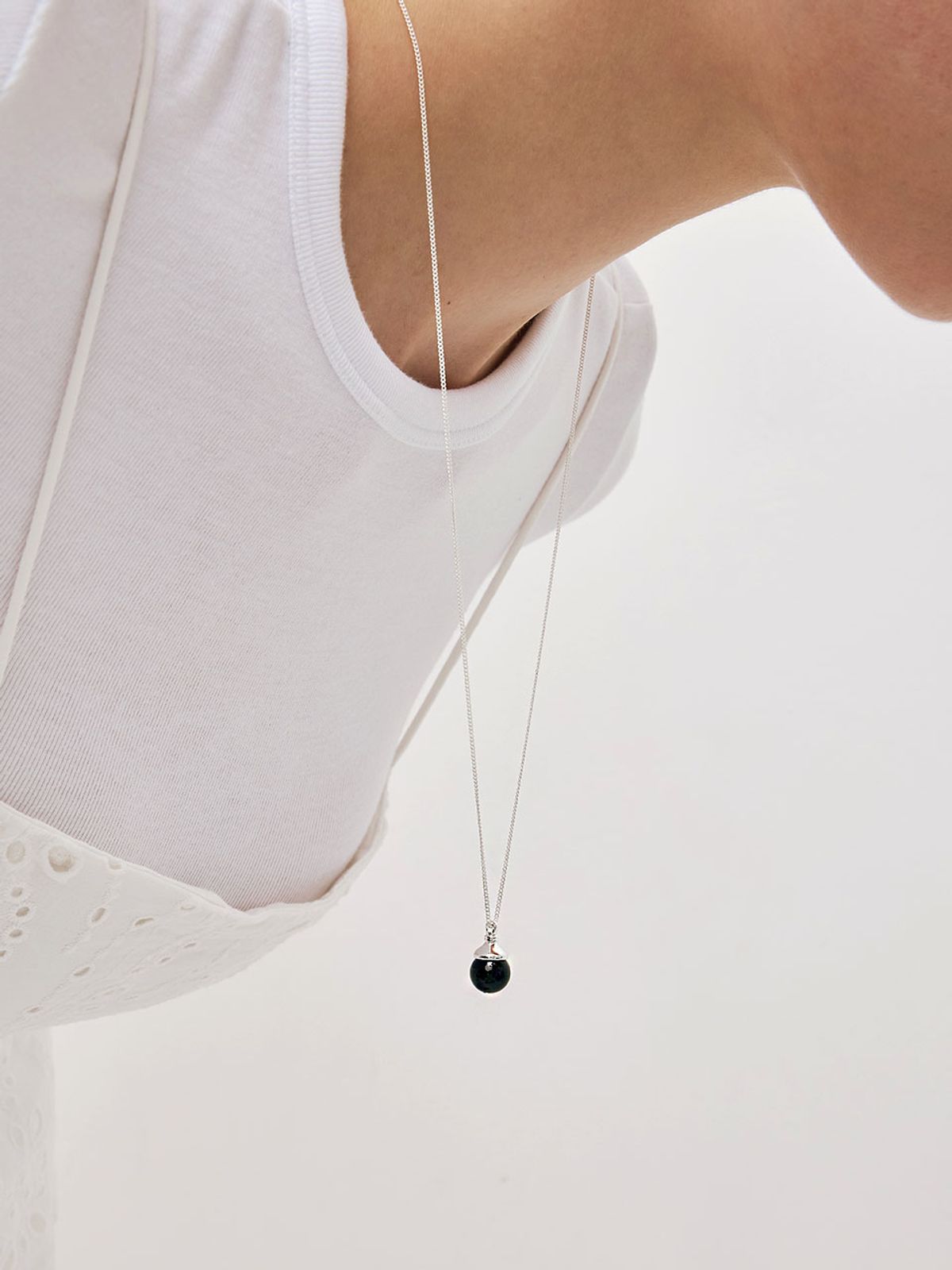 헤이(HEI) magic bulb pendant necklace