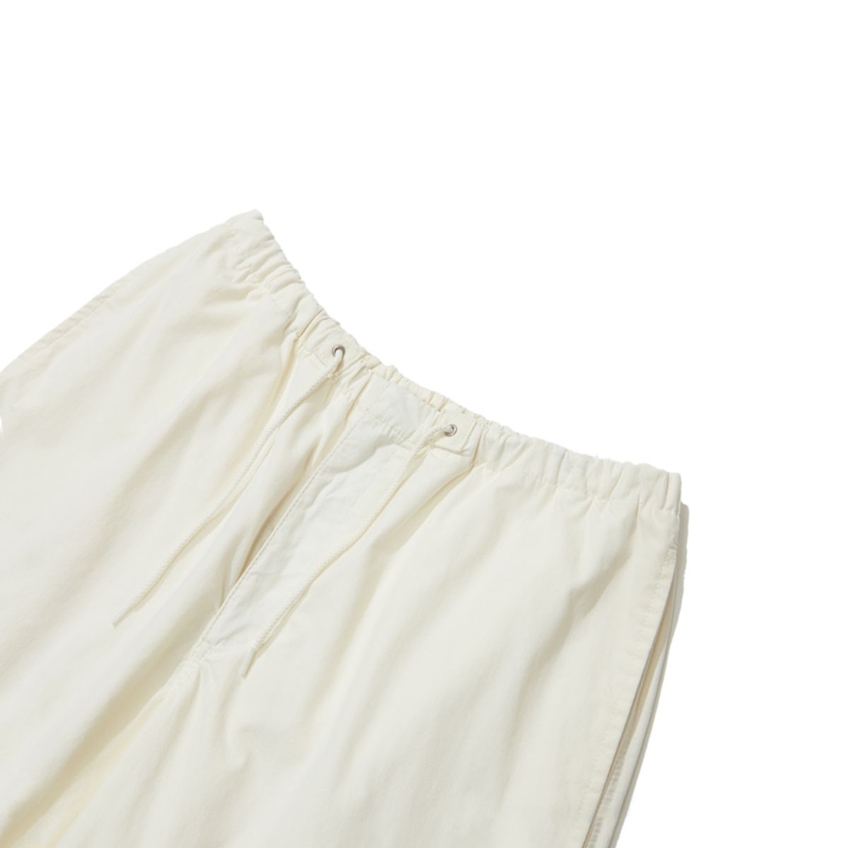마크엠(MARKM) 와이드 핏 카고 팬츠 아이보리 (MHFAH4504)