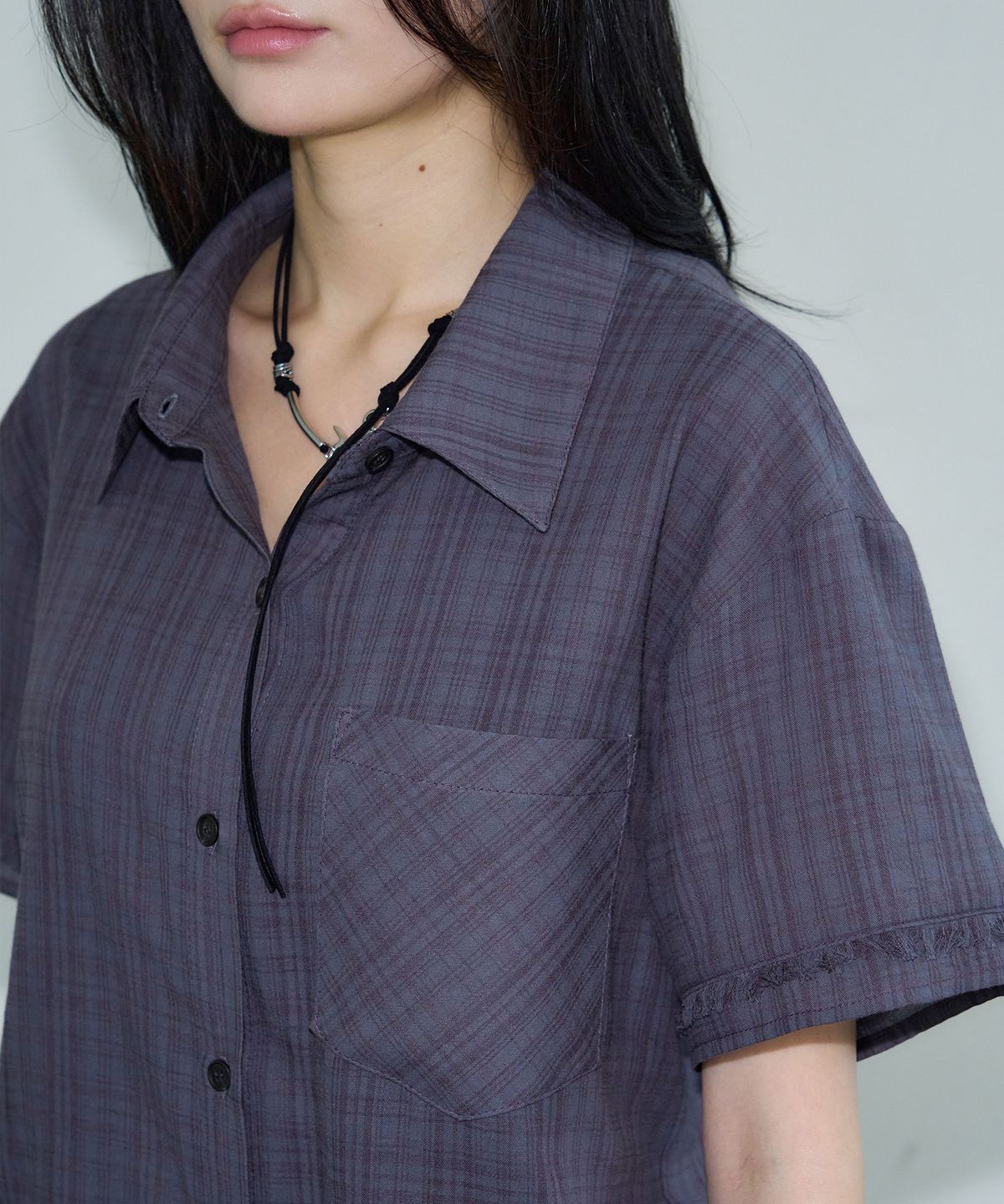 시스에이(SIS A) 레이어드 컷아웃 체크 하프 셔츠 [purple]