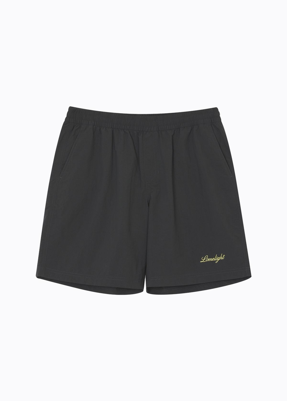 라임라잇 어패럴(LIMELIGHT APPAREL) 어패럴 스크립트 로고 나일론 쇼츠 (차콜/라임라잇)