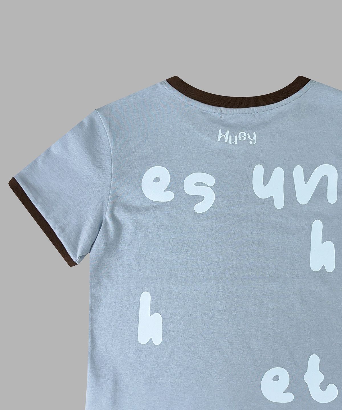 휴이(HUEY) Alphabet Ringer Tee Sky Blue