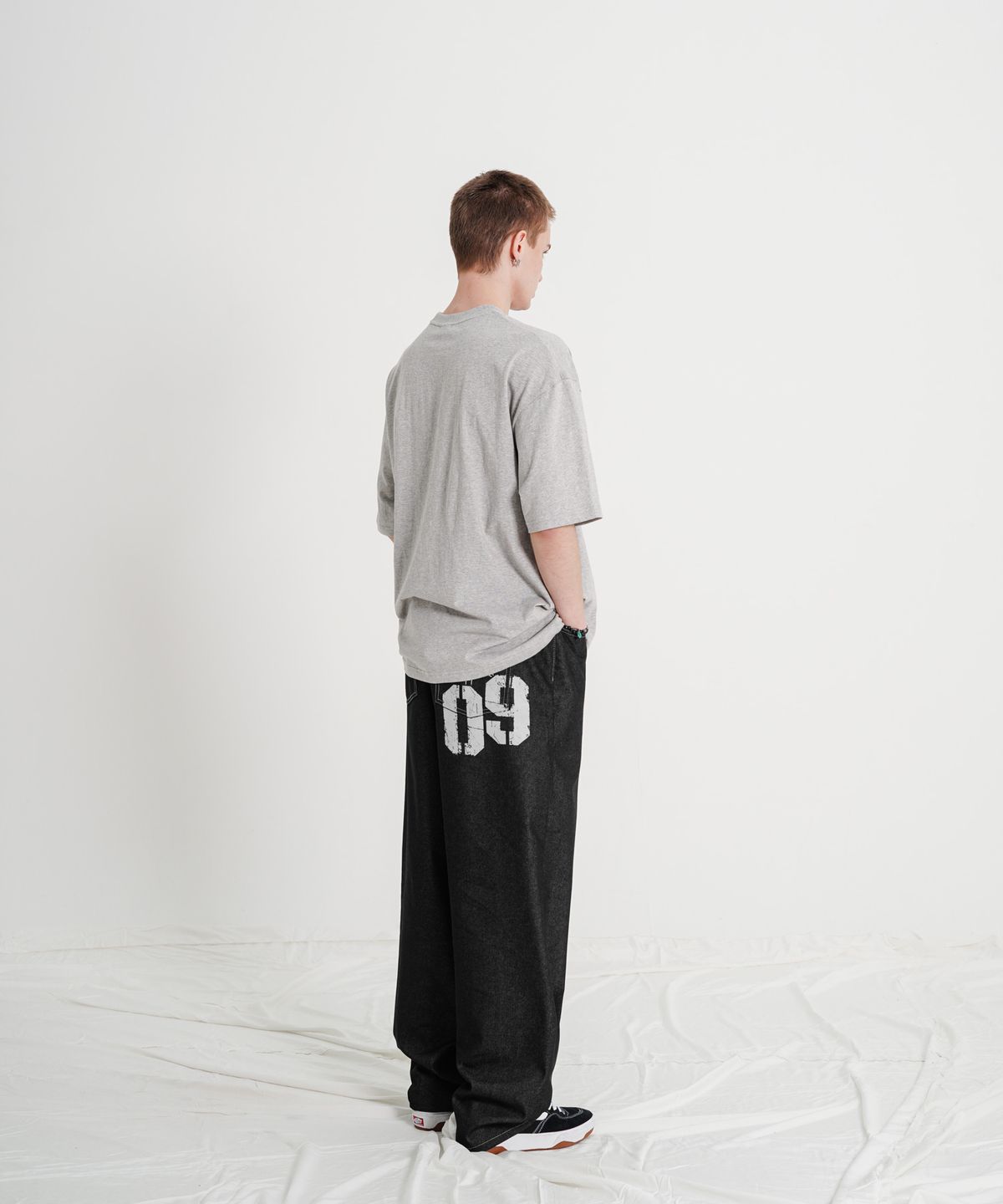 에즈카톤(EZKATON) 엠비션 데님팬츠 블랙 KMLP6884