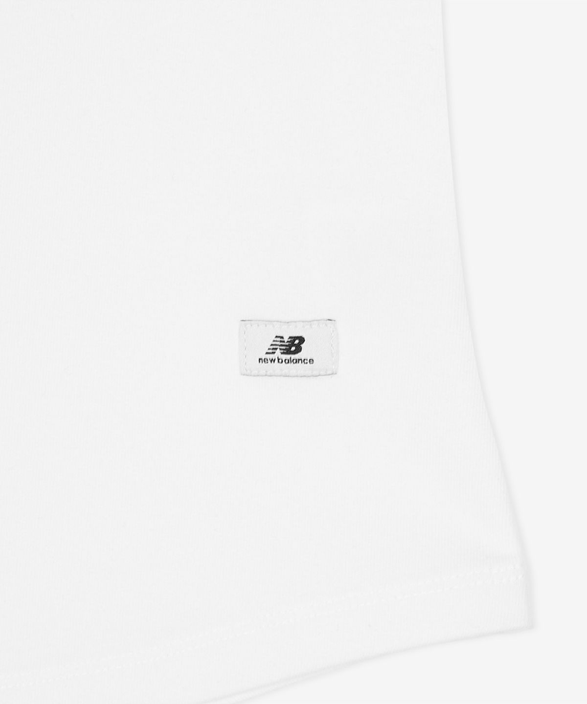 뉴발란스(NEW BALANCE) NBNEG3W432 / WOMEN 에센셜 핏티드 반팔티 (WHITE)