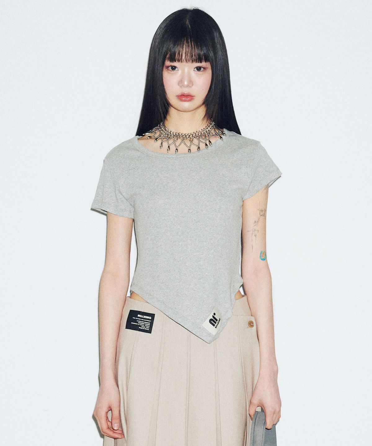 닐링(NILLRING) T11.00 Unbalanced Short-sleeved T-shirt_Gray