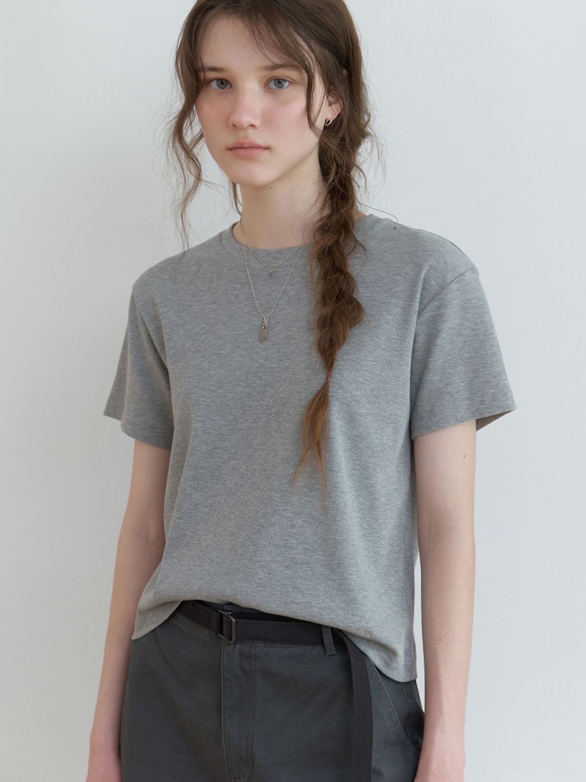 더미튼(THEMITTEN) Foyer half t-shirt (gray)