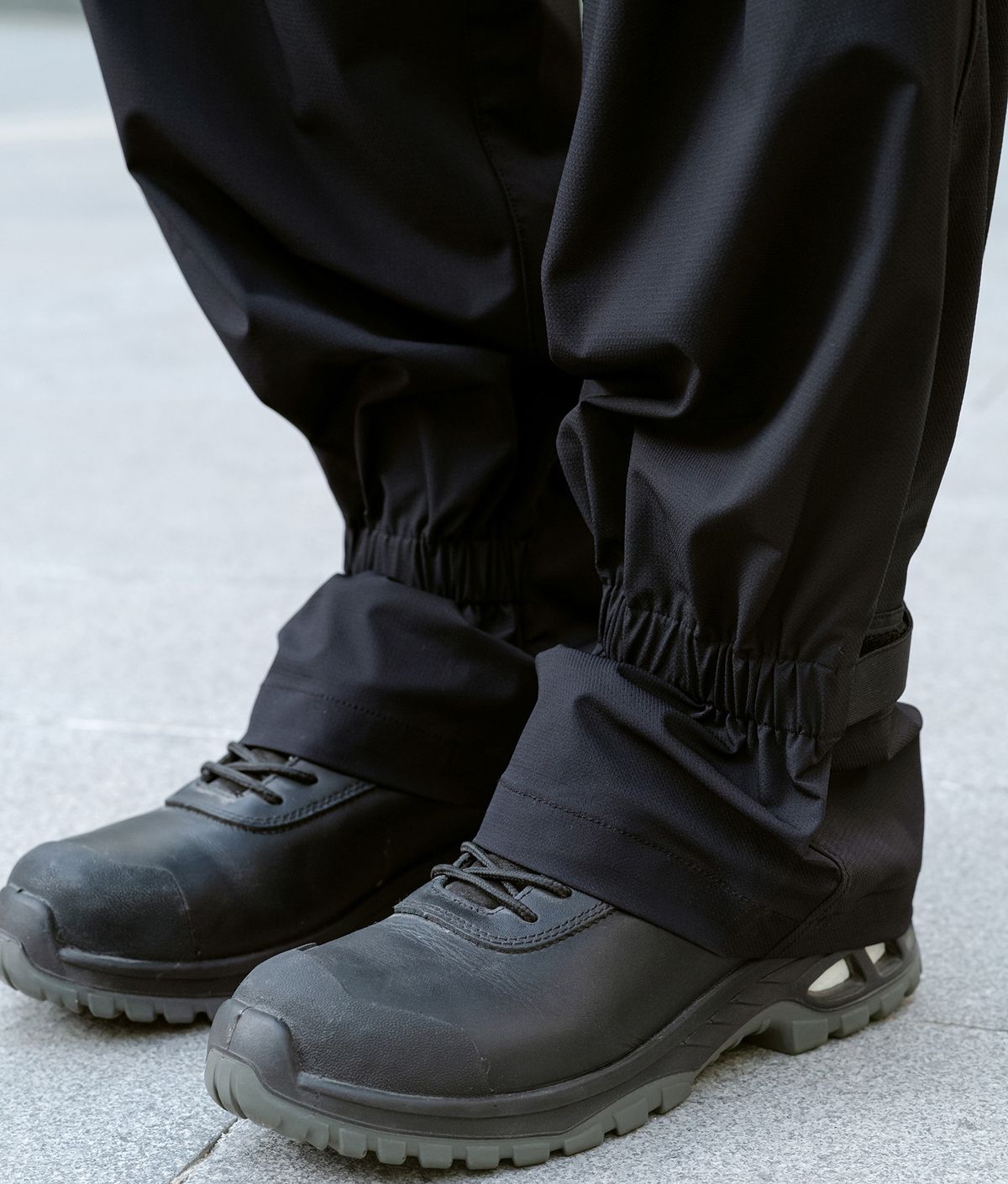 폼리쉬(FORMLICH) DUTY TRACK PANTS / BLACK