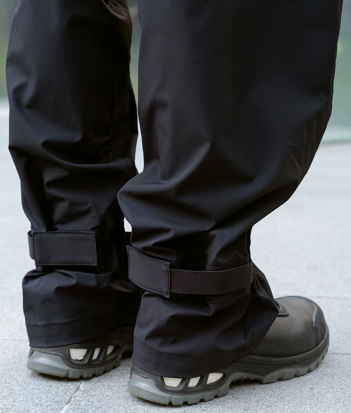 폼리쉬(FORMLICH) DUTY TRACK PANTS / BLACK
