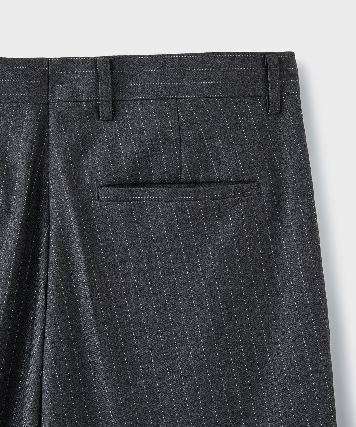 브랜디드(BRANDED) ESSENTIAL WIDE SLACKS [GRAY STRIPE]