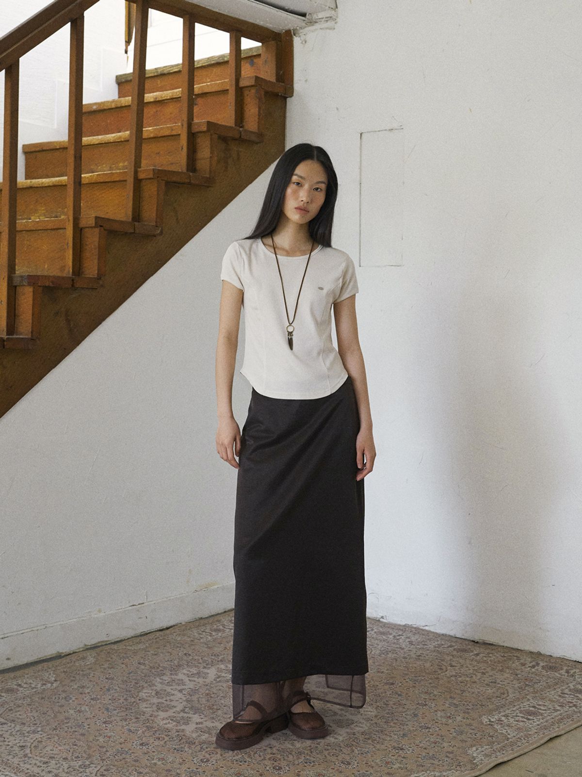프롬웨얼(FROMWHERE) CURVED SLIM T-SHIRT CREAM