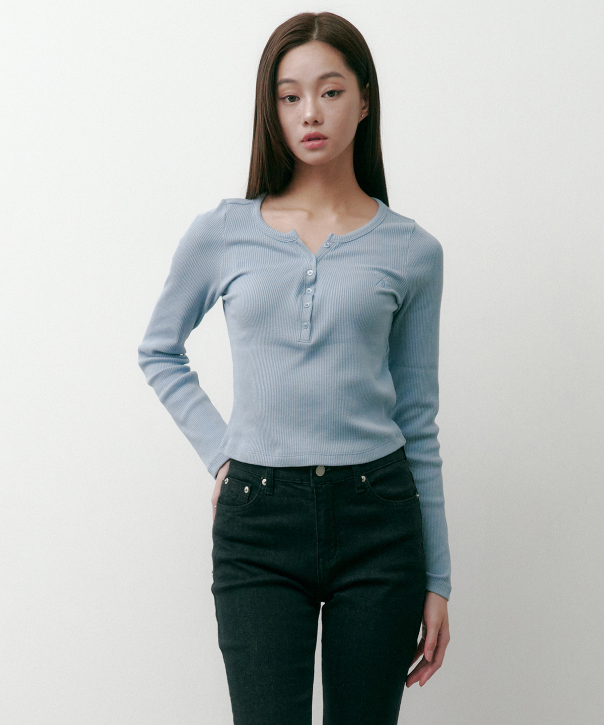솔트앤초콜릿(SALT AND CHOCOLATE) 골지 헨리넥 긴팔 티셔츠 소라 4W2511001