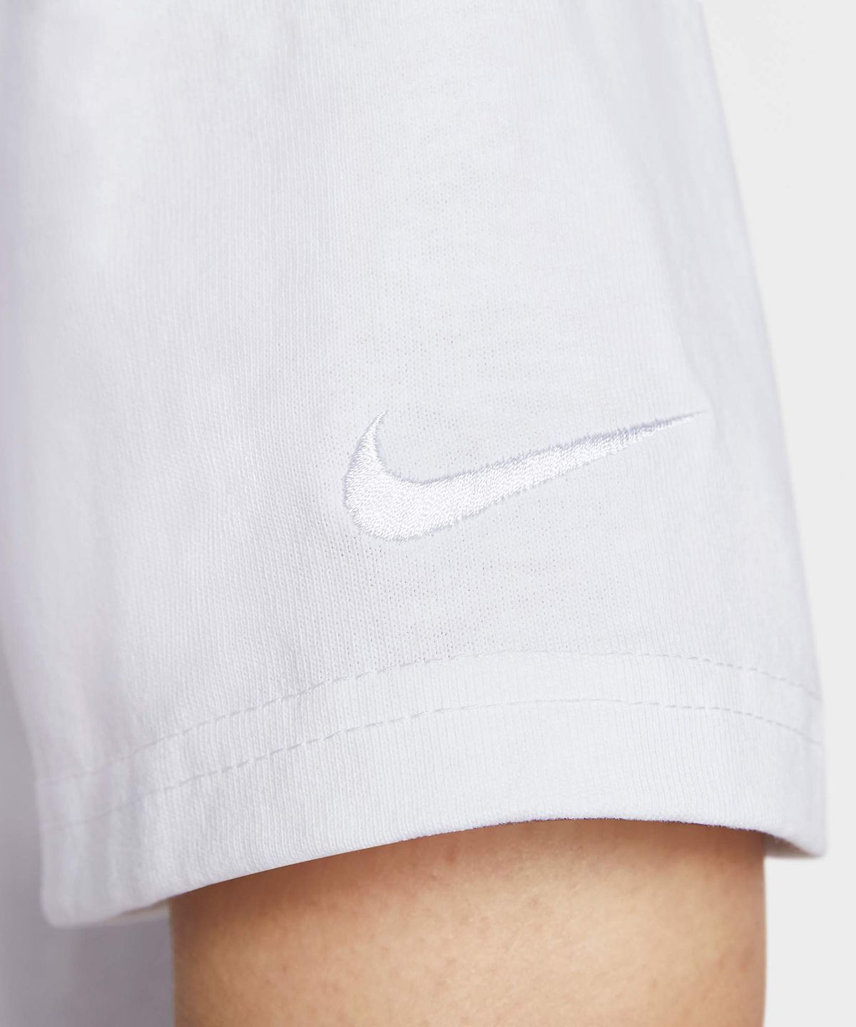 나이키(NIKE) 스포츠웨어 프리미엄 에센셜 티셔츠 M - 화이트:블랙:화이트 / IB7554-100