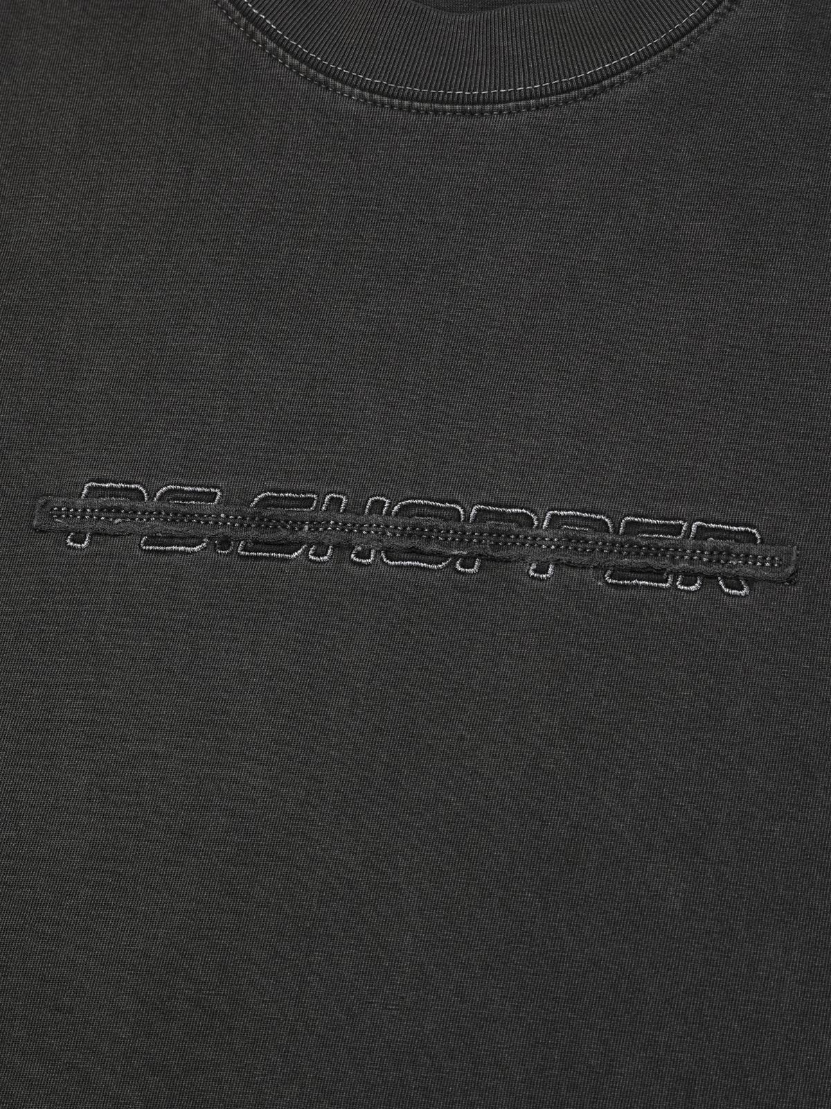 피에스쇼퍼(PSSHOPPER) 피그먼트 데미지 로고 반팔 티셔츠[다크 그레이]
