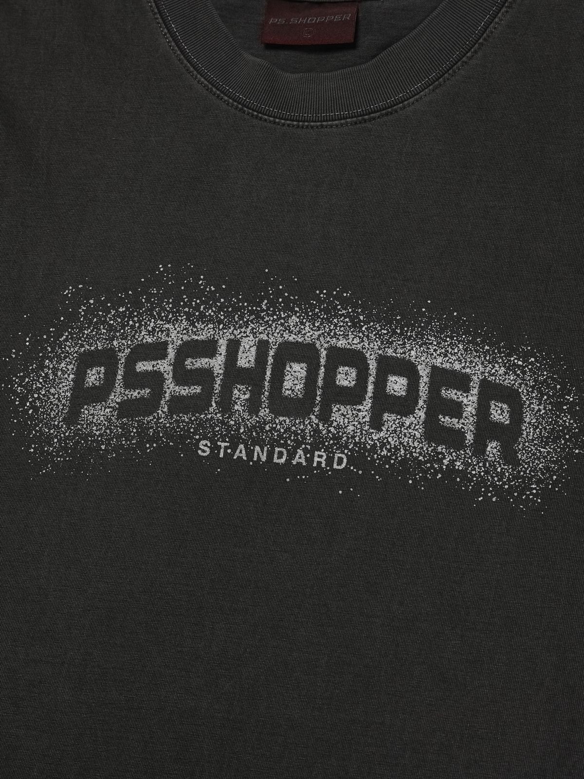 피에스쇼퍼(PSSHOPPER) 스노우 프린팅 고밀도 반팔 티셔츠[다크 그레이]
