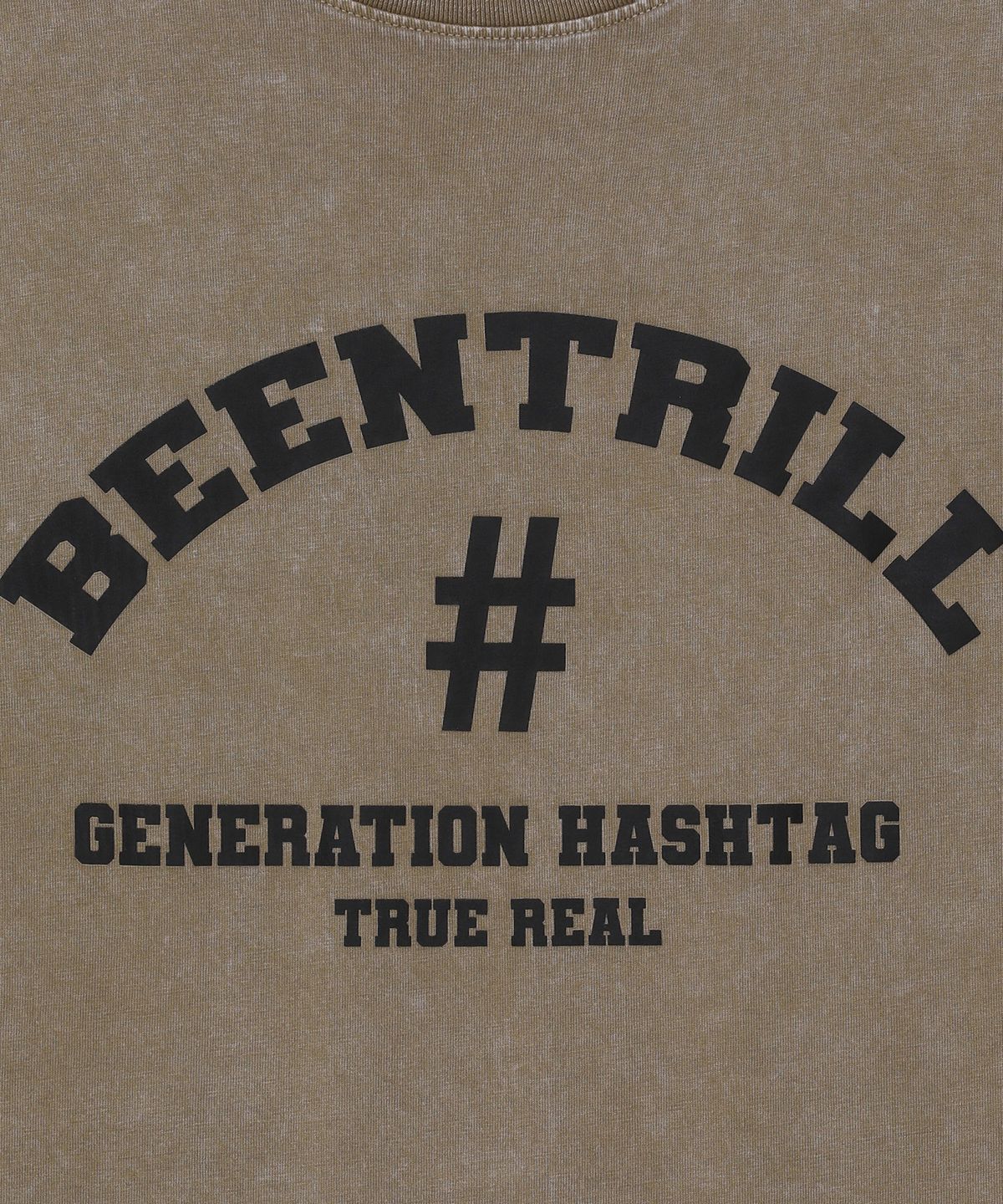 빈트릴(BEENTRILL) 아치로고 해시태그 피그먼트 티셔츠(카키)