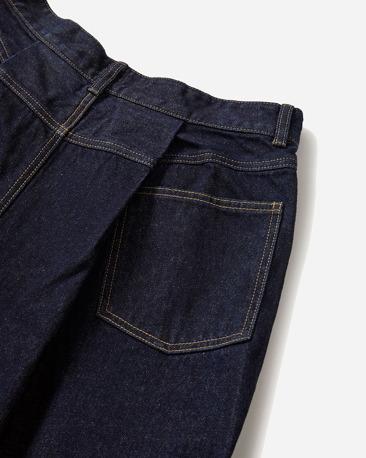 사일런트실러블(SILENTSYLLABLE) Fold back 4tuck denim pants / Indigo