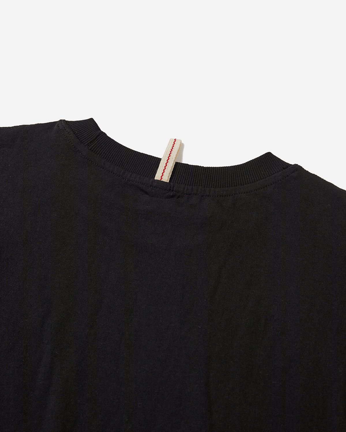 사일런트실러블(SILENTSYLLABLE) Circle patched half T-shirts / Black