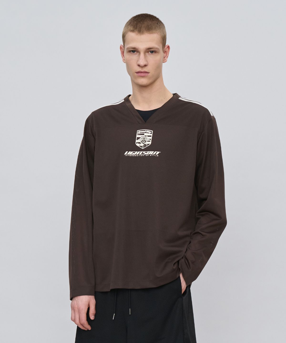 메아(MEA) MESH V-NECK LONG SLEEVE [BROWN]