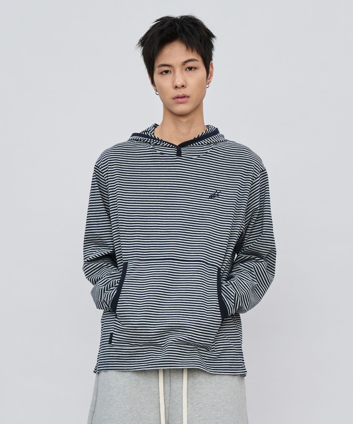 메아(MEA) STAR STRIPE HOODIE [MEL.GREY]