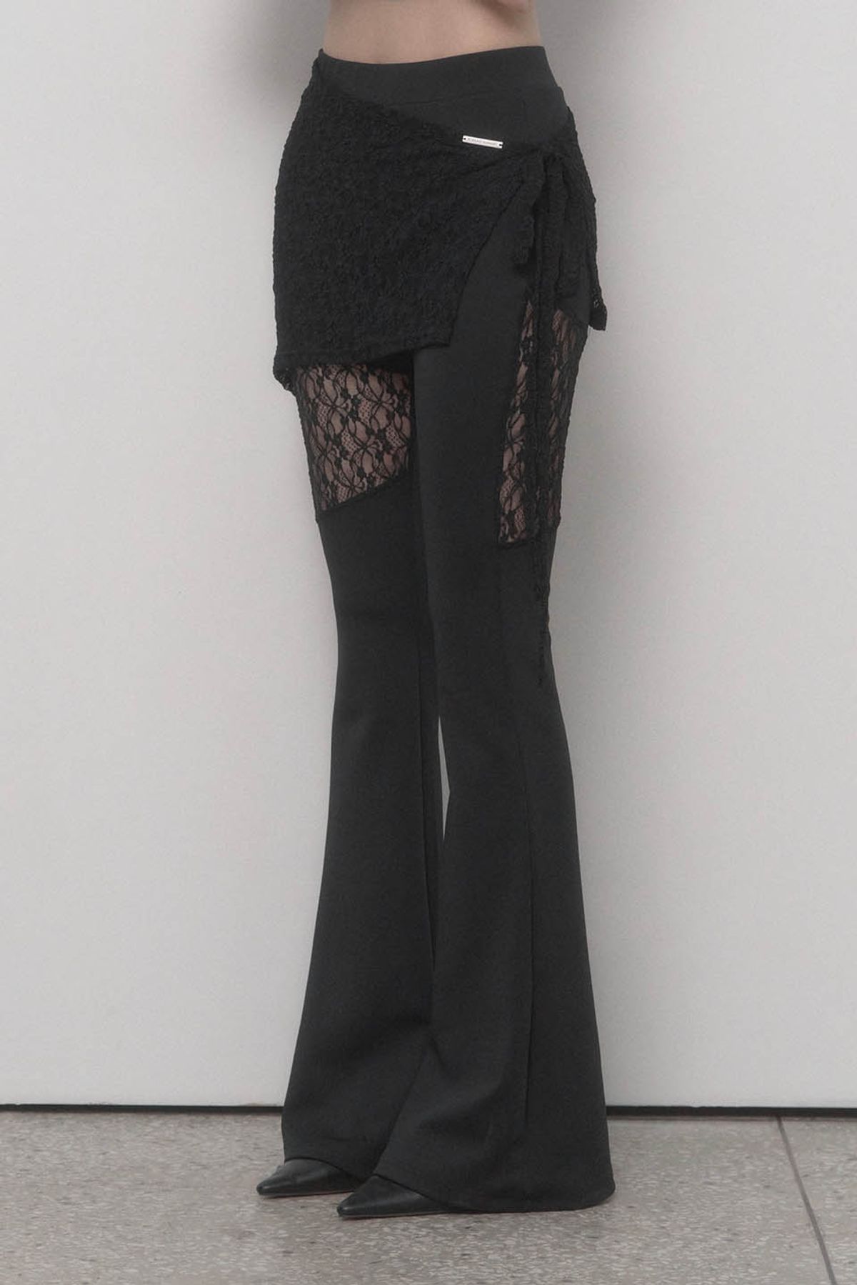 에트오소메(ETRE AU SOMMET) See Through Lace Lap Bootcut Pants